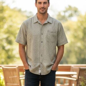 Columbia Men's Fishing Shirt Green Tan Geometric Print Button Up Short Sleeve XL